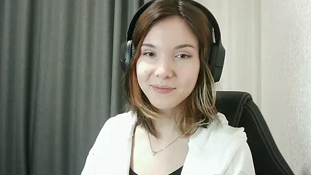 Snapshot of RubyBooby chatting on 04.14.26 RubyBooby online show from 04.14.26