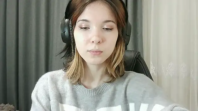 Snapshot of RubyBooby chatting on 04.18.26 RubyBooby online show from 04.18.26