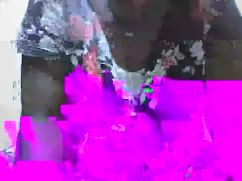 Snapshot of Nqobie chatting on 04.16.26 Nqobie online show from 04.16.26