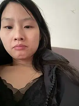 Snapshot of Zbnmji chatting on 05.02.26 Zbnmji online show from 05.02.26