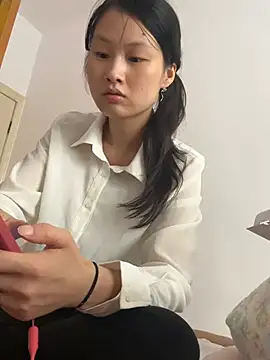 Snapshot of Zbnmji chatting on 07.16.26 Zbnmji online show from 07.16.26