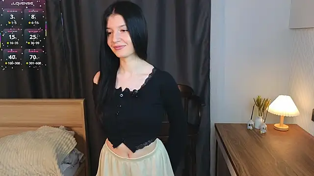 Snapshot of JazminLantey chatting on 04.12.26 JazminLantey online show from 04.12.26