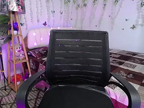 Snapshot of Naughty_Stripgirl0 chatting on 04.20.26 Naughty Stripgirl0 online show from 04.20.26