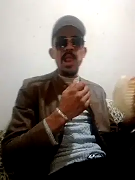 Snapshot of YAsinmilano chatting on 04.01.26 YAsinmilano online show from 04.01.26