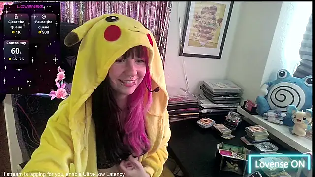 Snapshot of CutieTracer chatting on 05.05.26 CutieTracer online show from 05.05.26