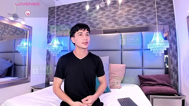 Snapshot of Taylor_Brooks chatting on 04.23.26 Taylor Brooks online show from 04.23.26