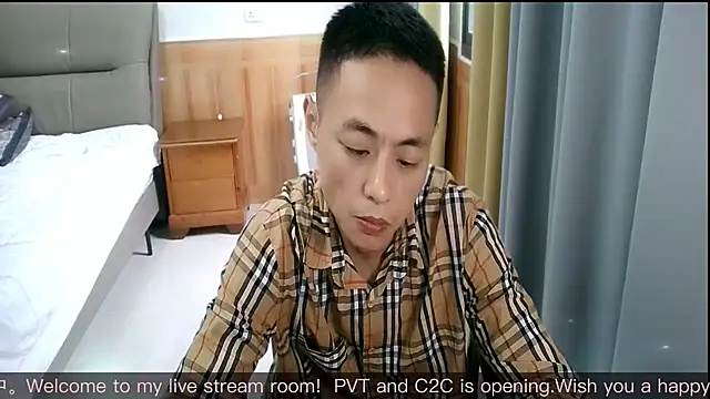 Snapshot of davidboys chatting on 06.01.26 davidboys online show from 06.01.26