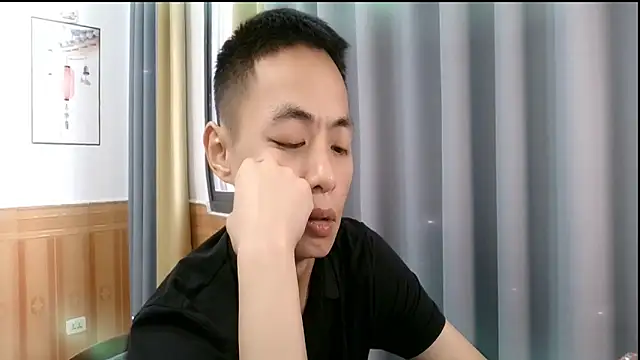 Snapshot of davidboys chatting on 06.08.26 davidboys online show from 06.08.26