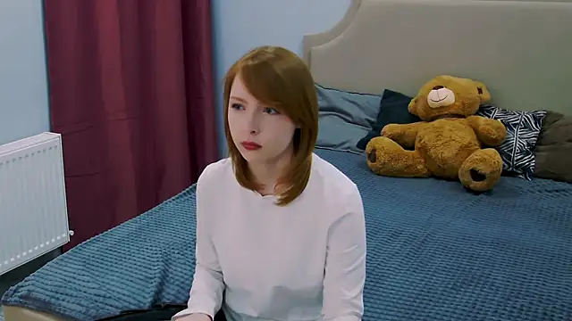 Snapshot of CherryCrushLove chatting on 04.09.26 CherryCrushLove online show from 04.09.26