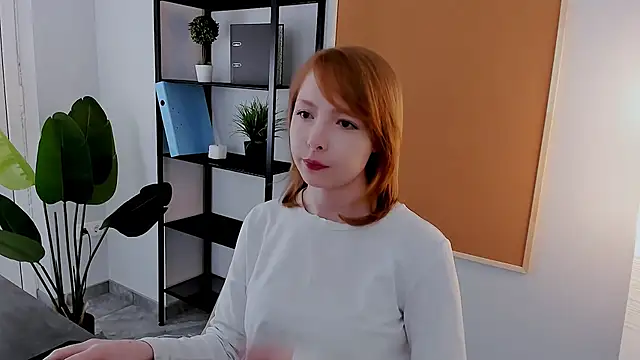 Snapshot of CherryCrushLove chatting on 04.10.26 CherryCrushLove online show from 04.10.26