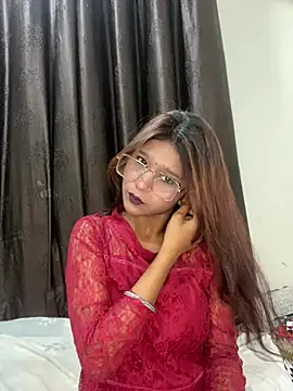 Snapshot of Cutiepie- chatting on 04.09.26 Cutiepie- online show from 04.09.26