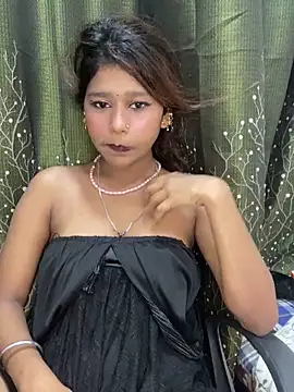 Snapshot of Cutiepie- chatting on 04.16.26 Cutiepie- online show from 04.16.26