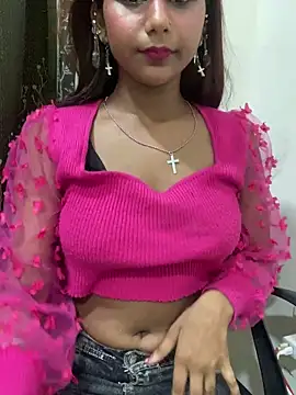 Snapshot of Cutiepie- chatting on 04.28.26 Cutiepie- online show from 04.28.26