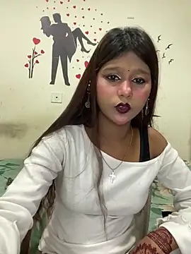 Snapshot of Cutiepie- chatting on 05.03.26 Cutiepie- online show from 05.03.26