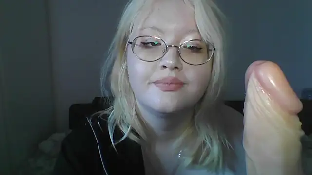 Elayne Sweet online show from 04.22.26