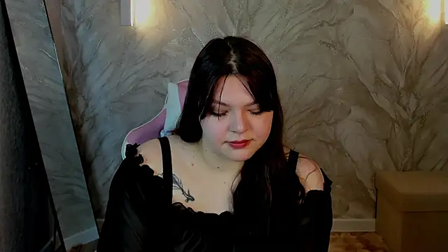 Snapshot of Evelyne_Loo chatting on 05.03.26 Evelyne Loo online show from 05.03.26
