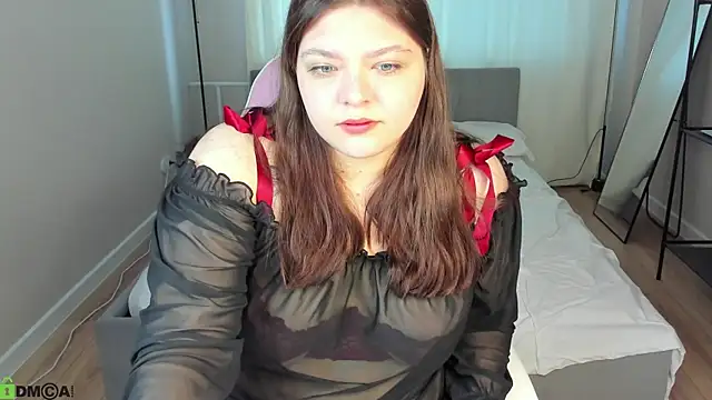 Snapshot of Evelyne_Loo chatting on 05.06.26 Evelyne Loo online show from 05.06.26