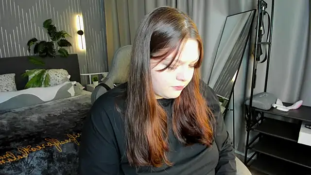 Snapshot of Evelyne_Loo chatting on 05.13.26 Evelyne Loo online show from 05.13.26