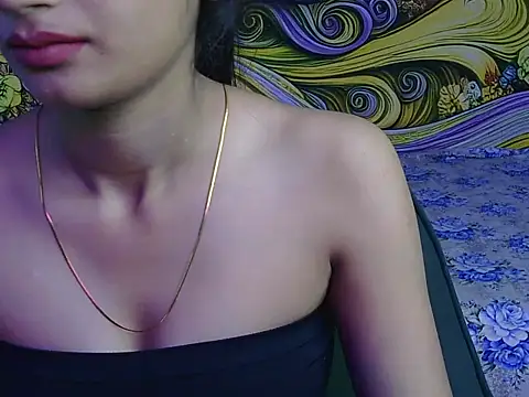 Snapshot of avni222 chatting on 04.10.26 avni222 online show from 04.10.26