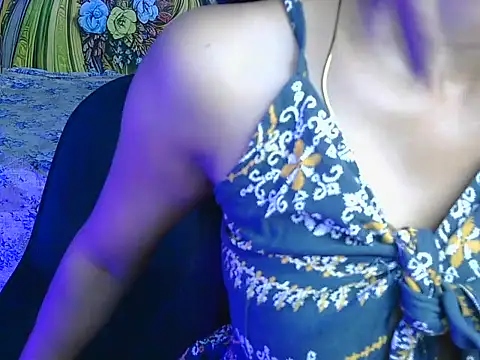 Snapshot of avni222 chatting on 05.07.26 avni222 online show from 05.07.26