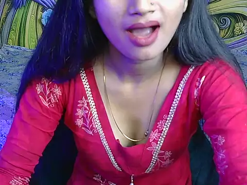 Snapshot of avni222 chatting on 05.08.26 avni222 online show from 05.08.26