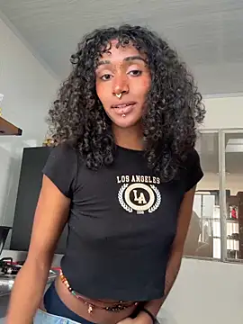 Snapshot of Sun_lynx_Love chatting on 04.16.26 Sun lynx Love online show from 04.16.26