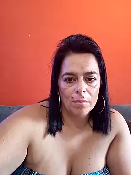 lucianamorocha online show from 04.15.26