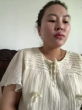 Snapshot of Lina-Naughty chatting on 05.10.26 Lina-Naughty online show from 05.10.26