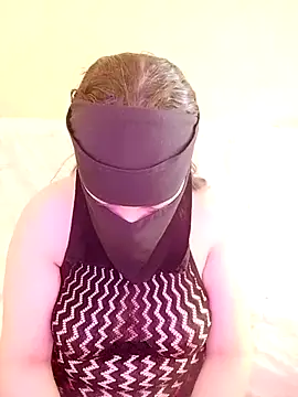 Queen Lola online show from 04.01.26