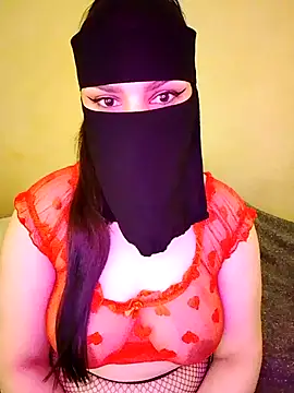 Queen Lola online show from 04.27.26