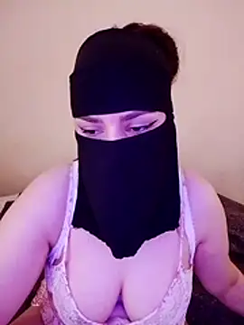 Queen Lola online show from 05.05.26