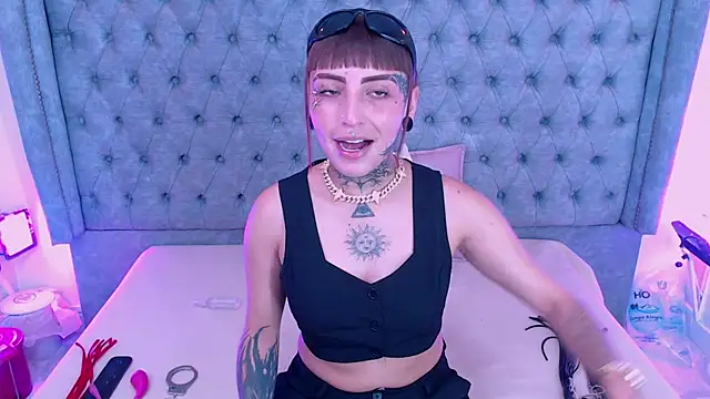 Snapshot of Gyal_Smith chatting on 04.03.26 Gyal Smith online show from 04.03.26