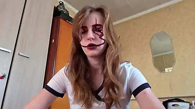 Snapshot of DonnaKuc chatting on 04.07.26 DonnaKuc online show from 04.07.26