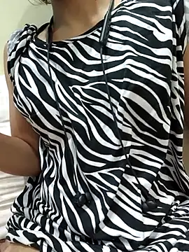 Snapshot of Annu_02 chatting on 04.04.26 Annu 02 online show from 04.04.26