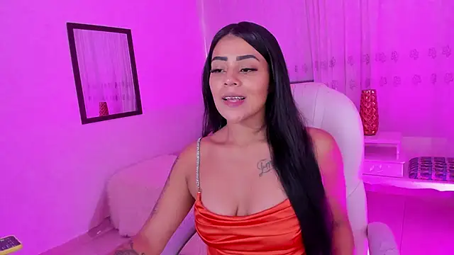 Snapshot of Mallorie_Owens chatting on 04.17.26 Mallorie Owens online show from 04.17.26