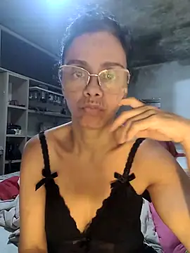 Snapshot of Cristotoza chatting on 05.19.26 Cristotoza online show from 05.19.26