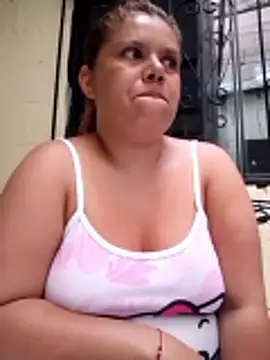 Snapshot of Zafiro_MD chatting on 05.18.26 Zafiro MD online show from 05.18.26