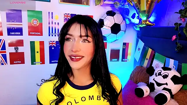Snapshot of Alisse_Storm chatting on 06.24.26 Alisse Storm online show from 06.24.26