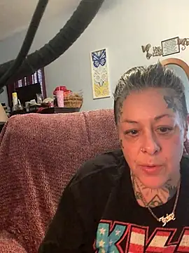 Kitty bang online show from 04.15.26