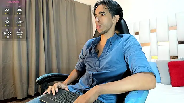 Snapshot of Alessandro_Abruzzo chatting on 04.04.26 Alessandro Abruzzo online show from 04.04.26