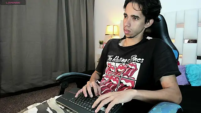 Snapshot of Alessandro_Abruzzo chatting on 05.01.26 Alessandro Abruzzo online show from 05.01.26