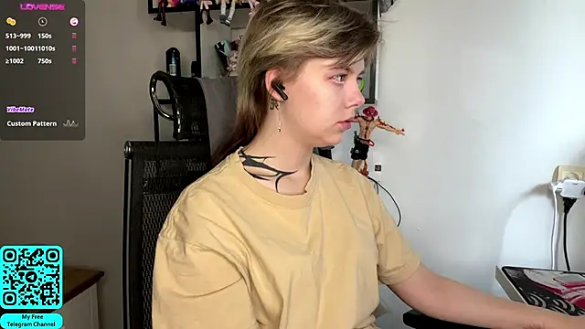 MadalynNosel online show from 04.28.26