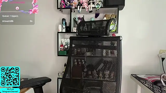 Snapshot of MadalynNosel chatting on 06.21.26 MadalynNosel online show from 06.21.26