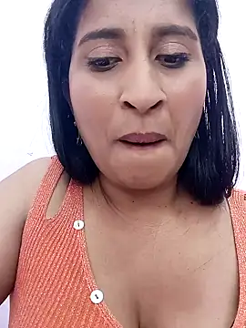 Snapshot of SofiaMendez1_ chatting on 04.18.26 SofiaMendez1 online show from 04.18.26
