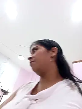 Snapshot of SofiaMendez1_ chatting on 04.21.26 SofiaMendez1 online show from 04.21.26