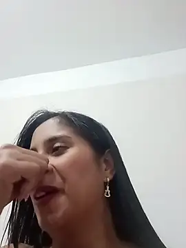 Snapshot of SofiaMendez1_ chatting on 04.28.26 SofiaMendez1 online show from 04.28.26
