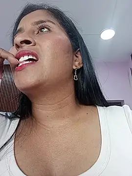 Snapshot of SofiaMendez1_ chatting on 04.28.26 SofiaMendez1 online show from 04.28.26