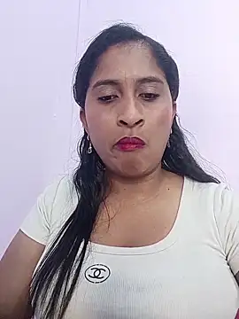 Snapshot of SofiaMendez1_ chatting on 05.22.26 SofiaMendez1 online show from 05.22.26