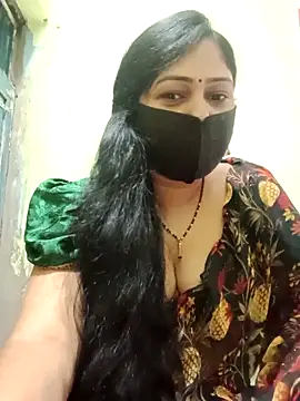 Snapshot of Pinki-girl chatting on 05.11.26 Pinki-girl online show from 05.11.26