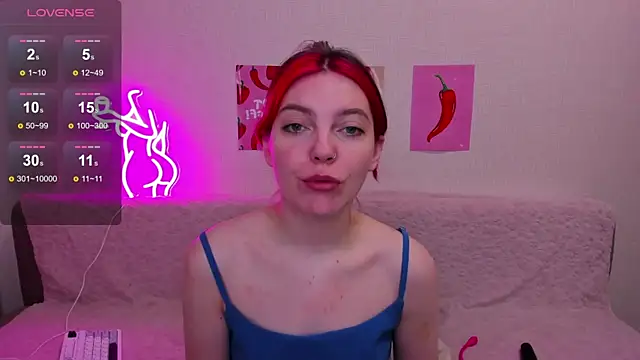 Snapshot of Marie_Reyess chatting on 05.05.26 Marie Reyess online show from 05.05.26